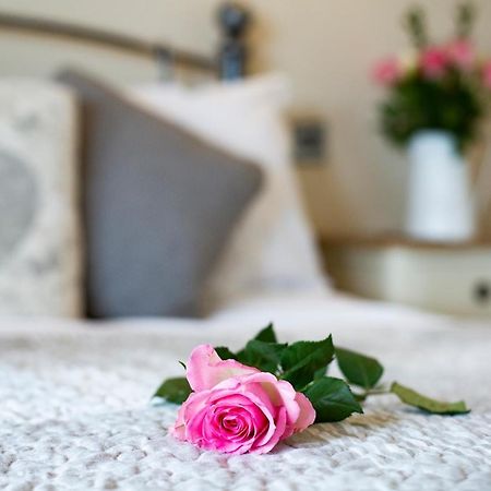 Accommodation Bristol Airport Redhill  Экстерьер фото